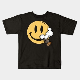 Smoke and smile Kids T-Shirt